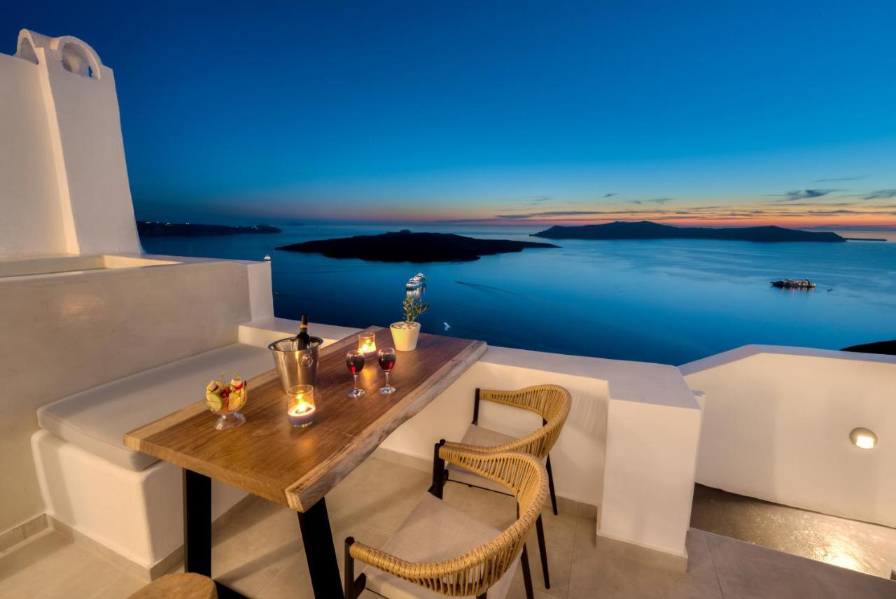 Iriana Suites Fira  Exteriör bild