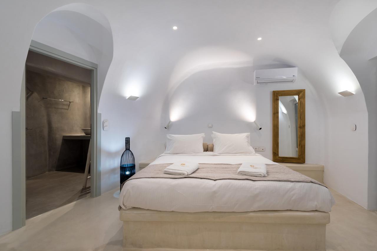 Iriana Suites Fira  Exteriör bild