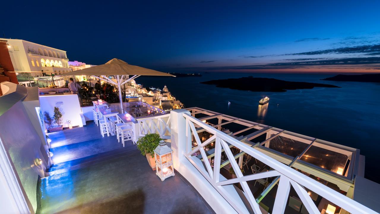 Iriana Suites Fira  Exteriör bild