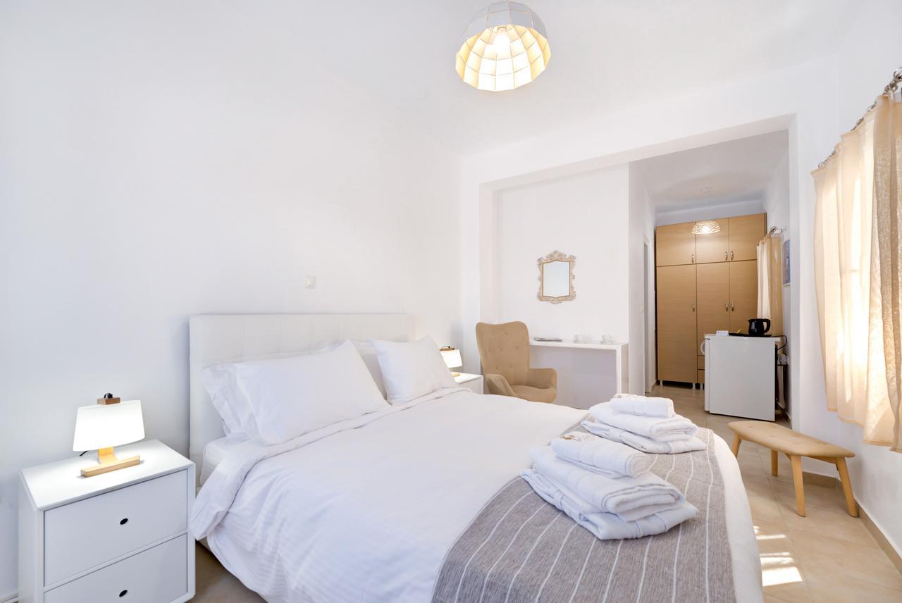 Iriana Suites Fira  Exteriör bild