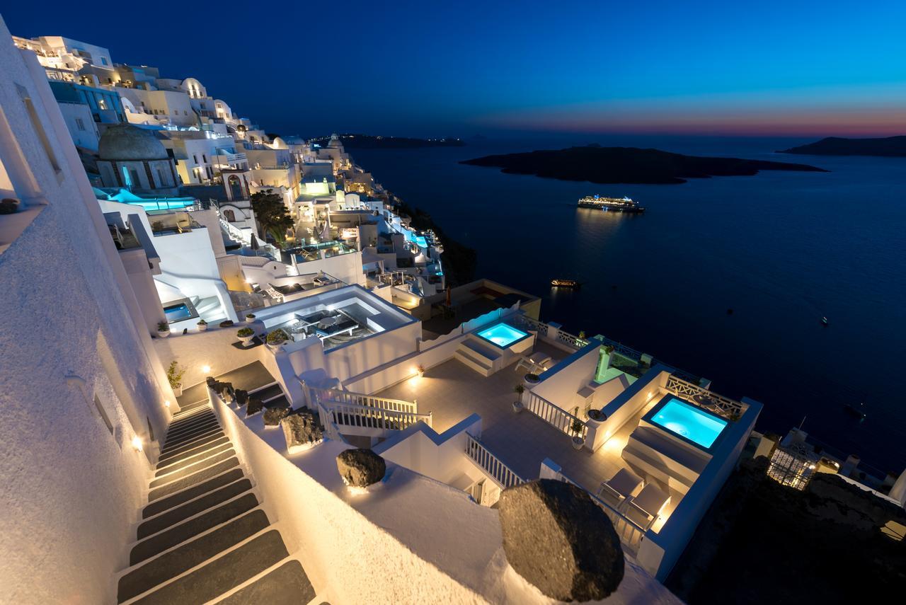 Iriana Suites Fira  Exteriör bild