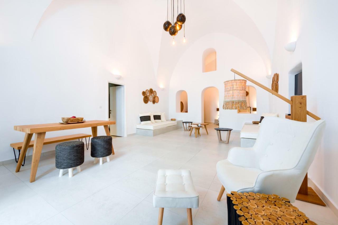 Iriana Suites Fira  Exteriör bild