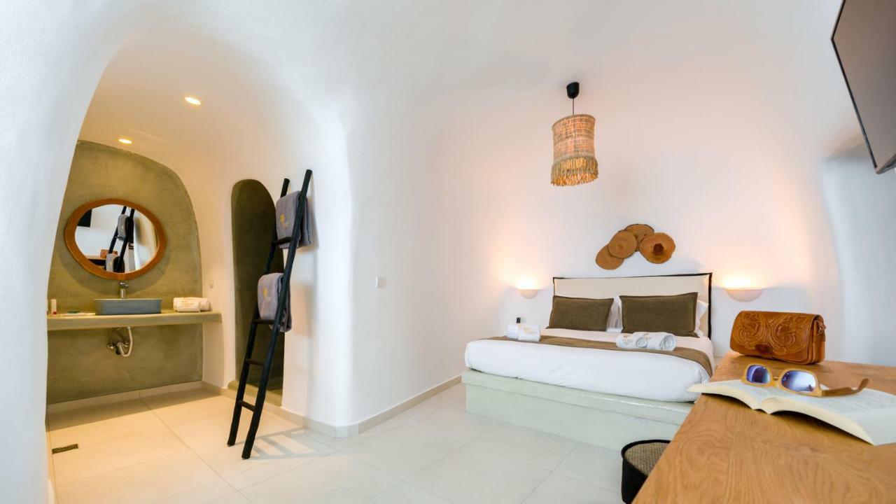 Iriana Suites Fira  Exteriör bild