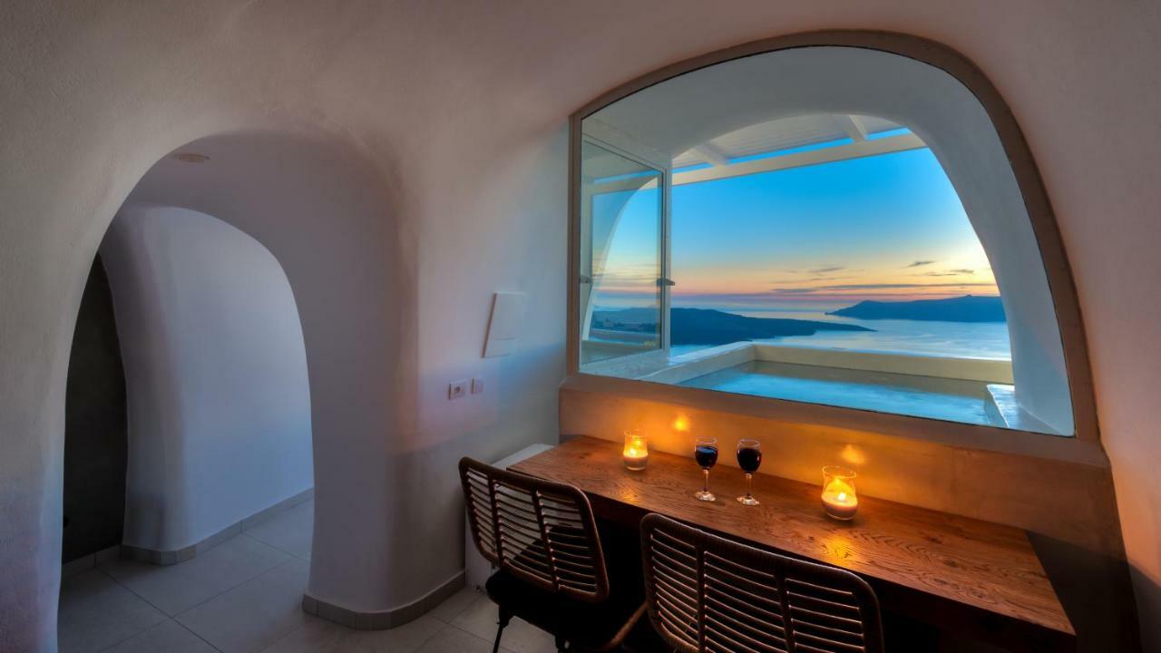 Iriana Suites Fira  Exteriör bild