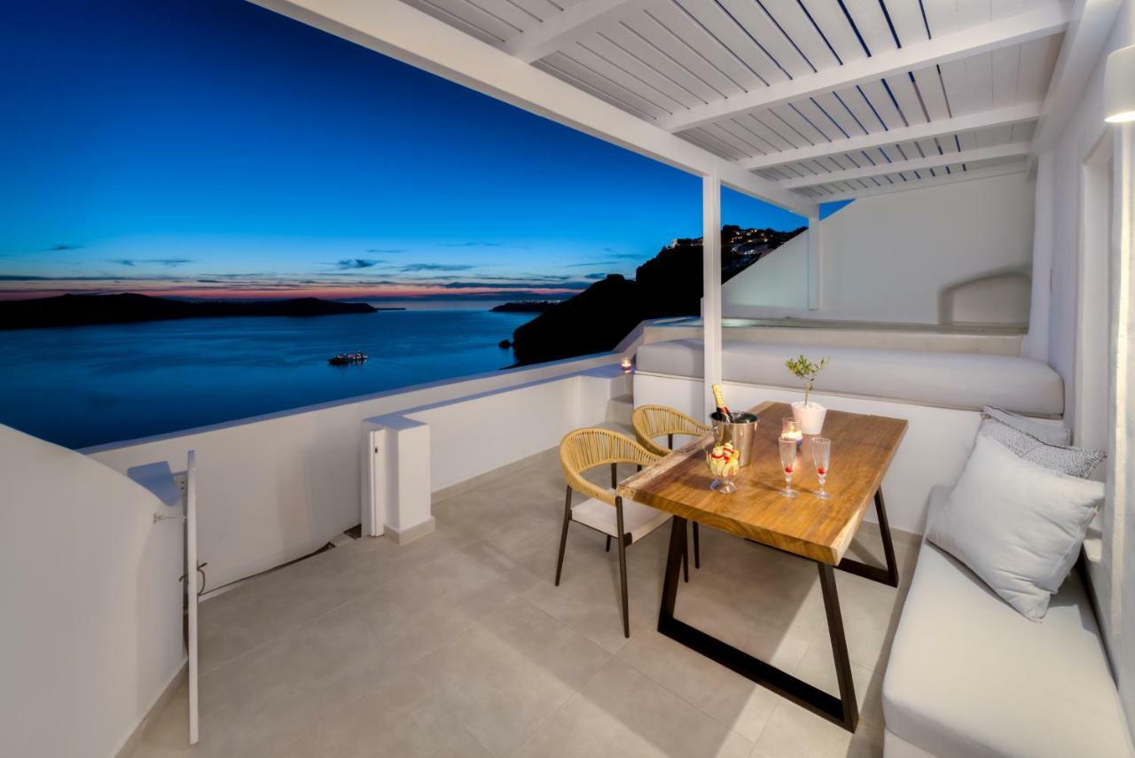 Iriana Suites Fira  Exteriör bild