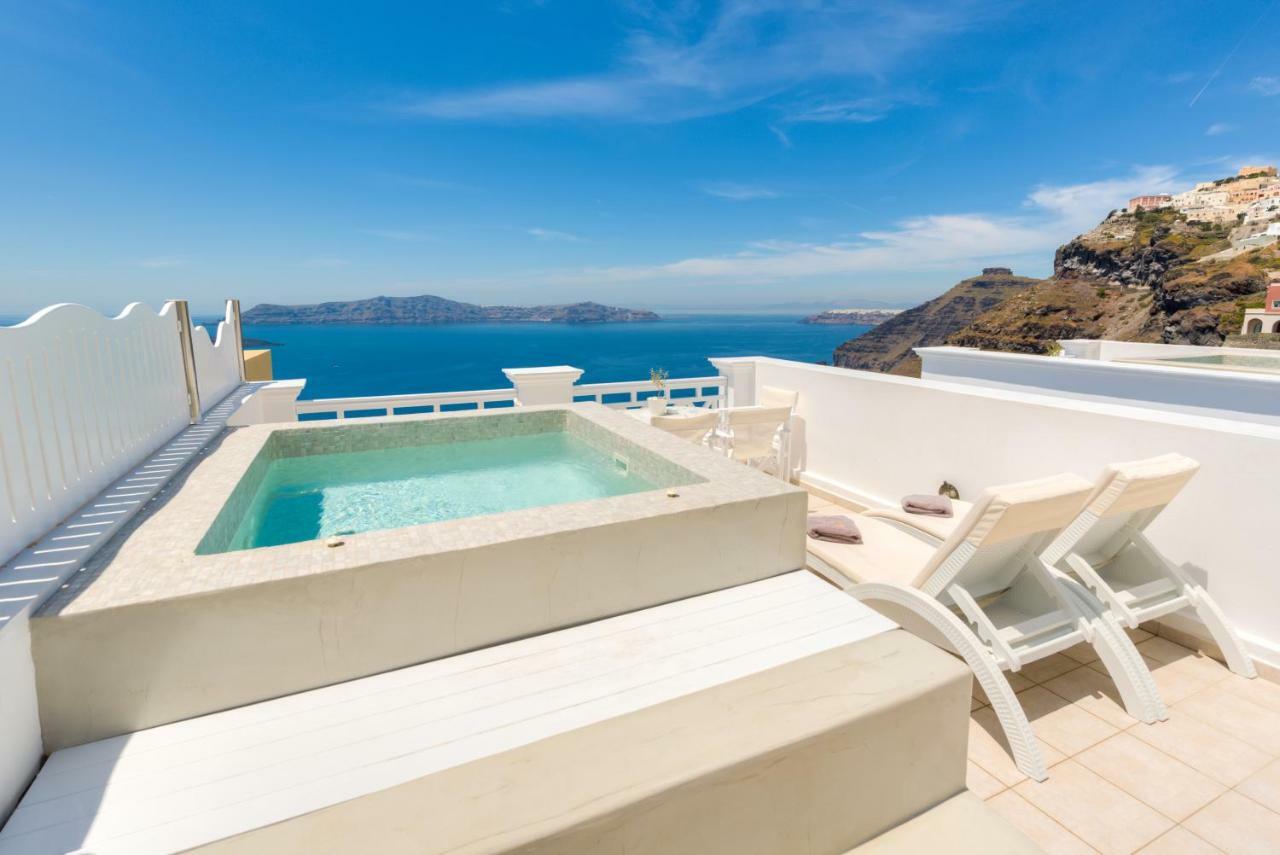 Iriana Suites Fira  Exteriör bild
